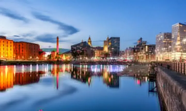 Liverpool Scavenger Hunt and Highlights Self-Guided Tour