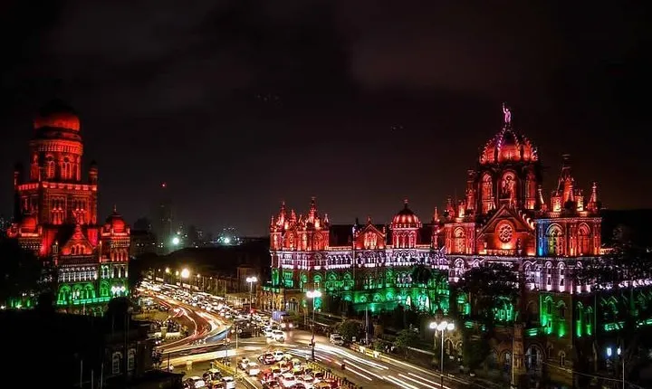 Mumbai After Dark: Private Night Tour with AC Transfers