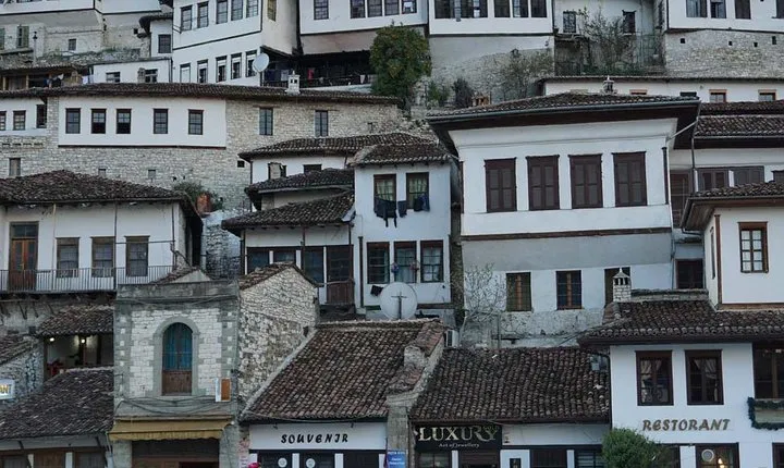Ancients and Ottomans - Apollonia and Berat
