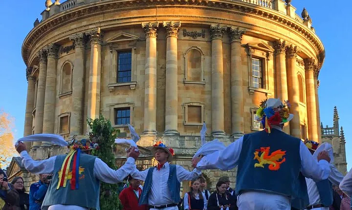 Walking Tour of Oxford: small group with a local guide