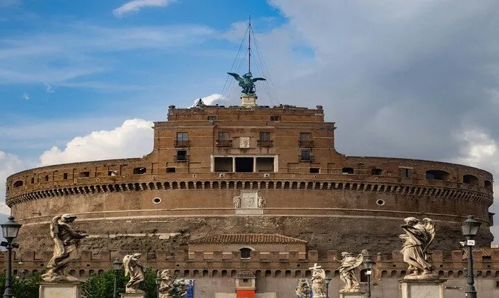 Rome: Castel Sant'Angelo Skip-The-Ticket line Entry