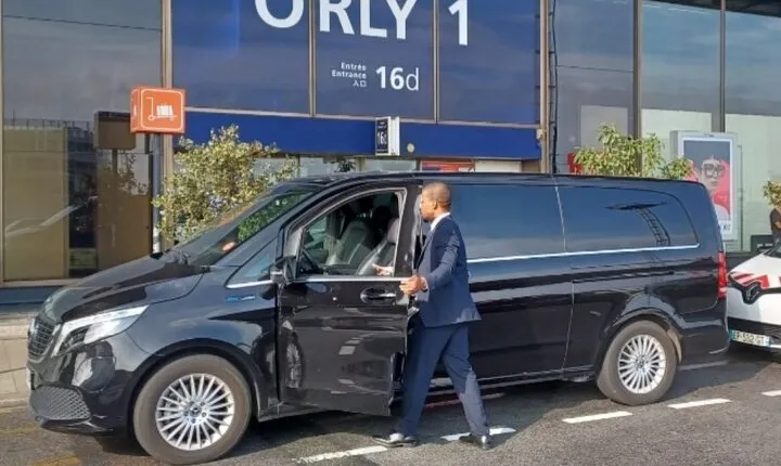 Private Transfer from CDG and Orly Airports to Paris 