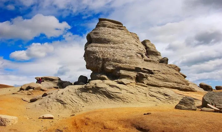 Prahova Valley Private Day Trip with Sphinx, Babele, and Ialomitei Cave