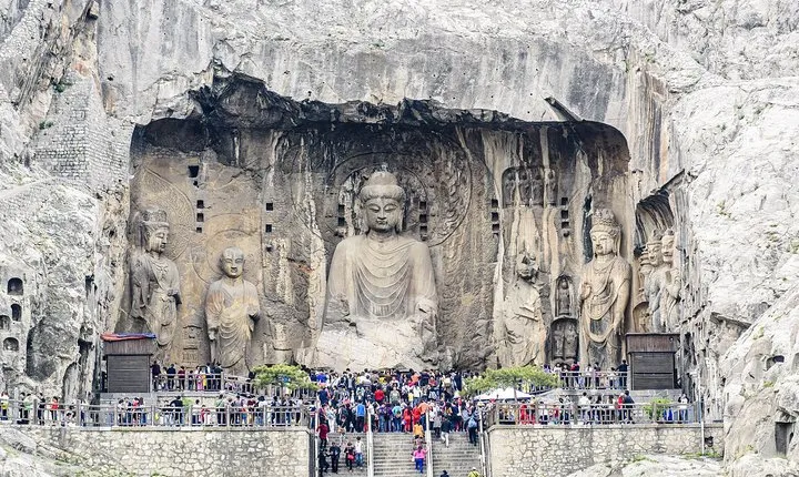 Luoyang Excursion by High-Speed Train with Longmen Grottoes & White Horse Temple