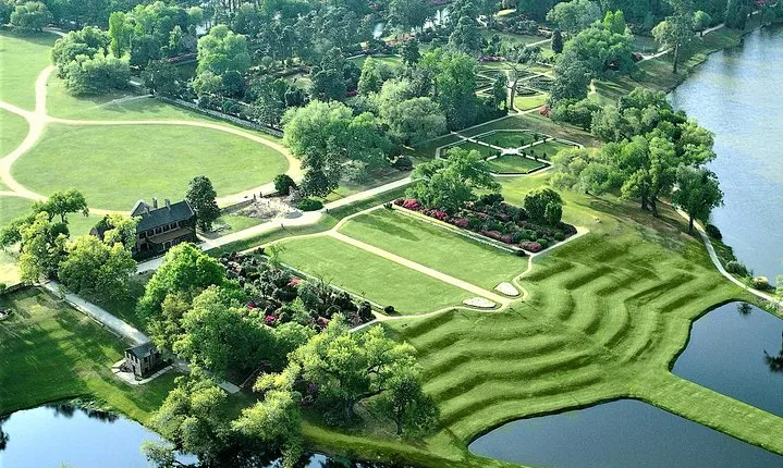 Middleton Place Admission with Self Guided Tour and Lunch