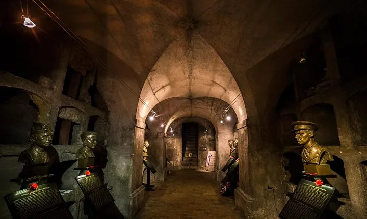 Small-Group World War 2 & Operation Anthropoid Tour in Prague