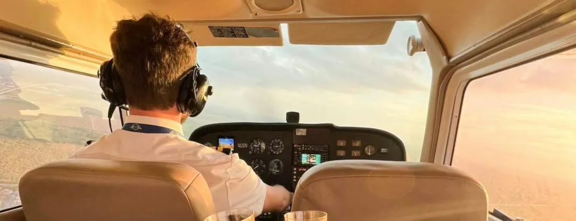 Miami luxury airplane tour with champagne