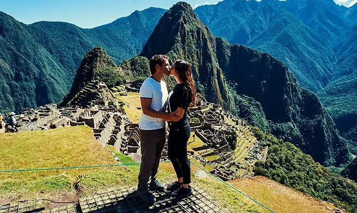 2-Day Tour to Machu Picchu and Rainbow Mountain Cusco