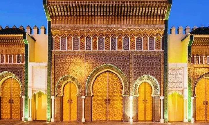 Fez Guided Tour with lunch from Casablanca