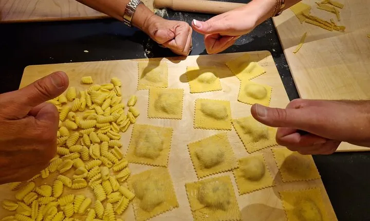 4 Hour Traditional Italian cooking Experience