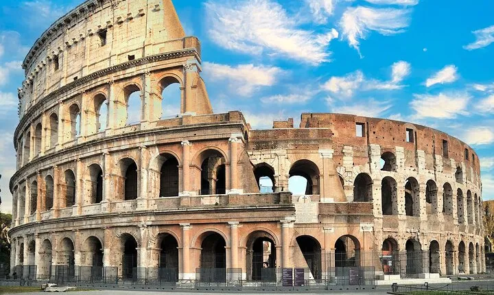 Colosseum, Palatine Hill and Roman Forum with Guided Tour