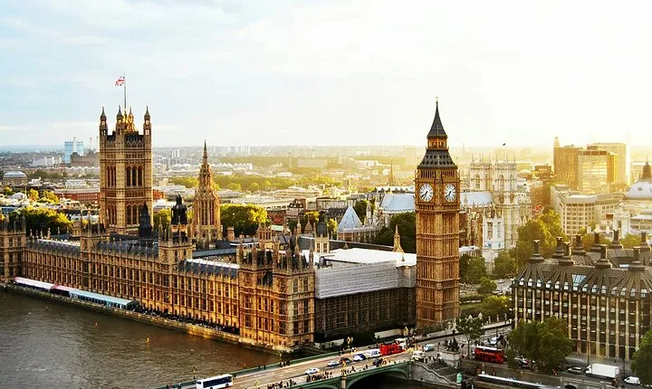 Walking Tour in London with Guide