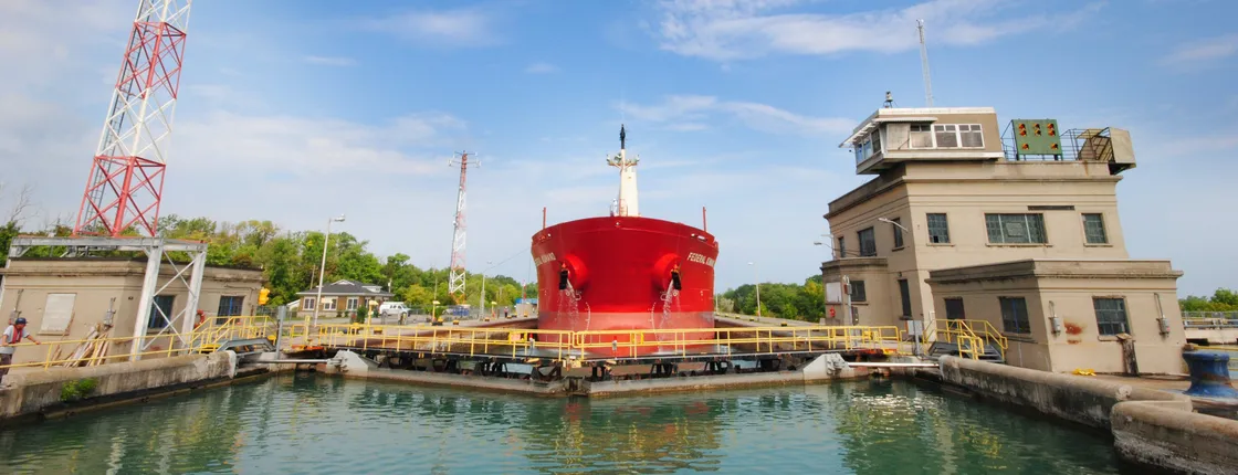 1-hour Segway™ tour along the Welland Canal