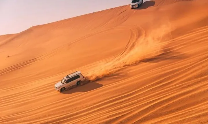 Dubai Desert safari 4x4 Dune Bashing, Sandboarding, Camel Riding, Bbq Dinner
