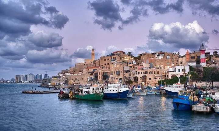 Tel Aviv : Private Walking Tour With A Guide (Private tour)