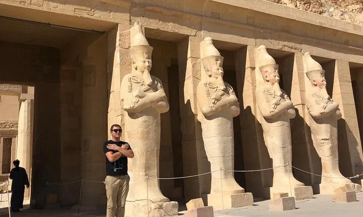 Amazing 4-Days Nile Cruise from Aswan To Luxor with sightseeing and Abu simbel