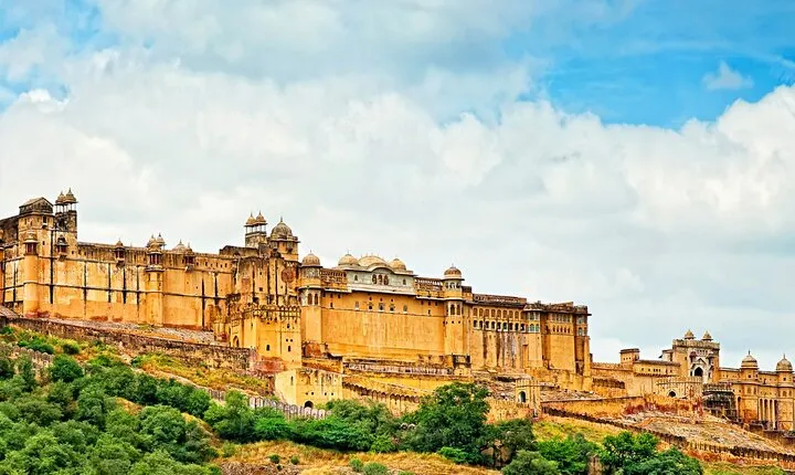 08 Hours : Private Full Day City Tour of Jaipur 