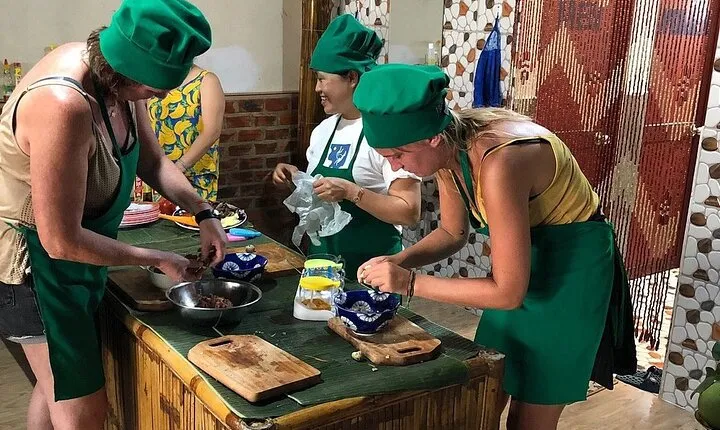 Cooking Class for lunch/dinner in HCM