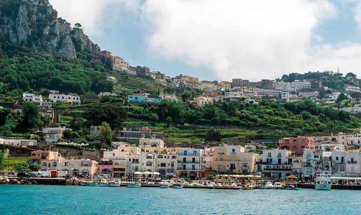 Private Car Transfer from Rome to Naples or Sorrento - Exclusive