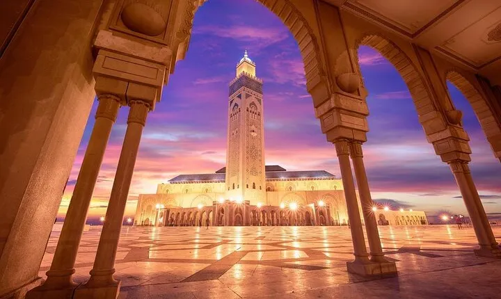 Casablanca City Night Tour and Traditional Moroccan Dinner
