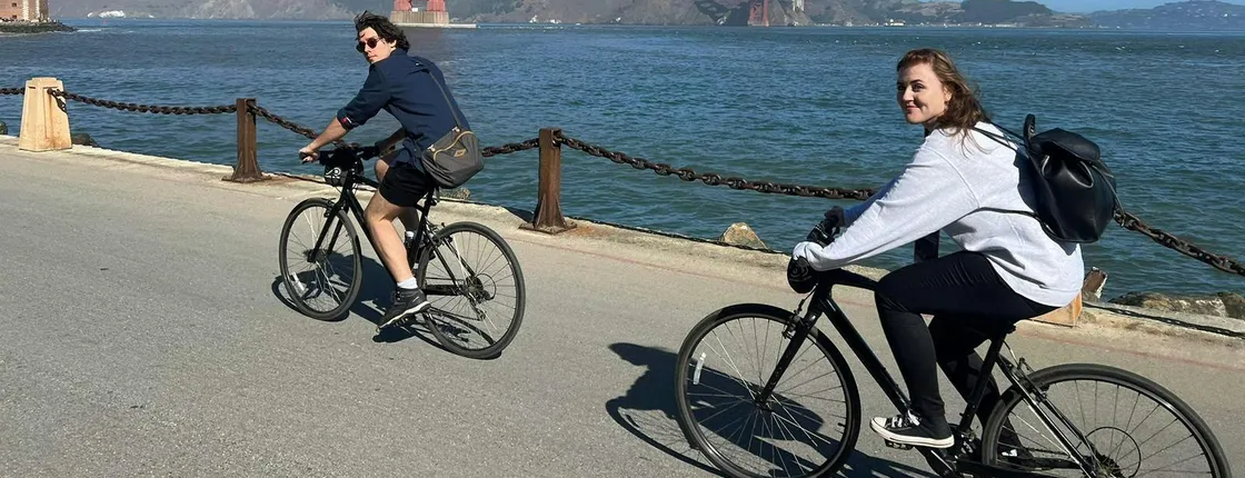 Golden Gate Bridge bike rental with Sausalito ferry return tickets