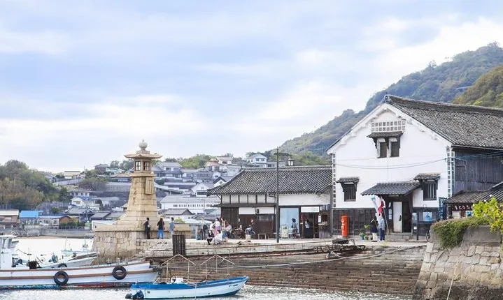 Fukuyama/Tomonoura Half-Day Private Tour with Government-Licensed Guide