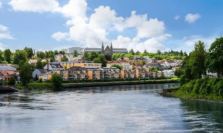 Trondheim Private Walking Tour with a Local