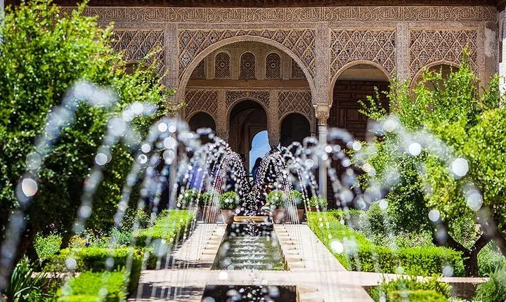Tickets included: Alhambra (Gardens)