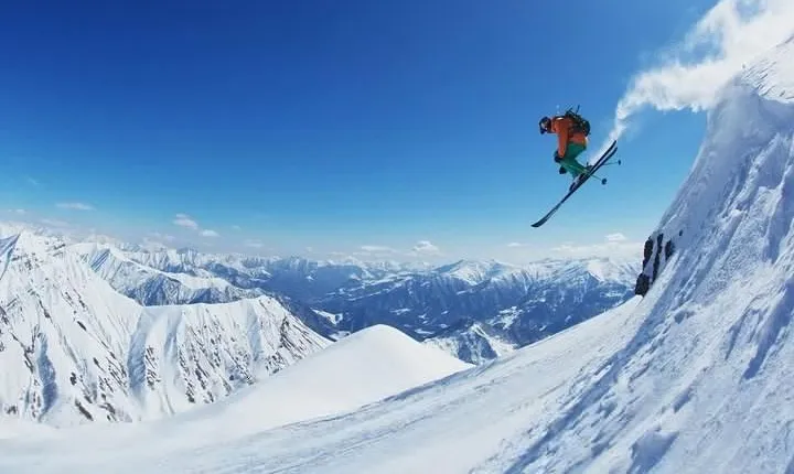 One Day Ski Tour to Gudauri: Skiing in Caucasus Mountains