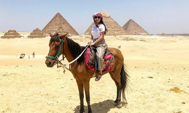 Guided trip to Giza pyramids Sphinx