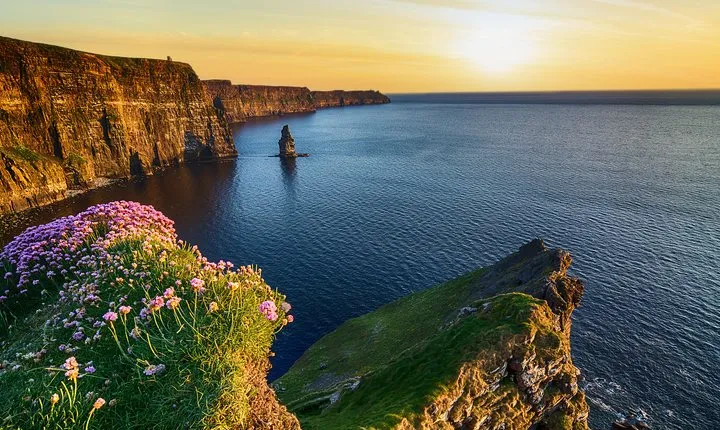 Cliffs Of Moher & Wild Atlantic Way Luxury Award Winning Tour.
