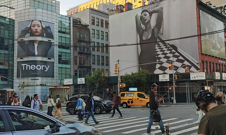 Private New York City SoHo Boutique Shopping Tour