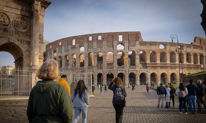 Colosseum, Palatine Hill and Roman Forum Tour Group Tour