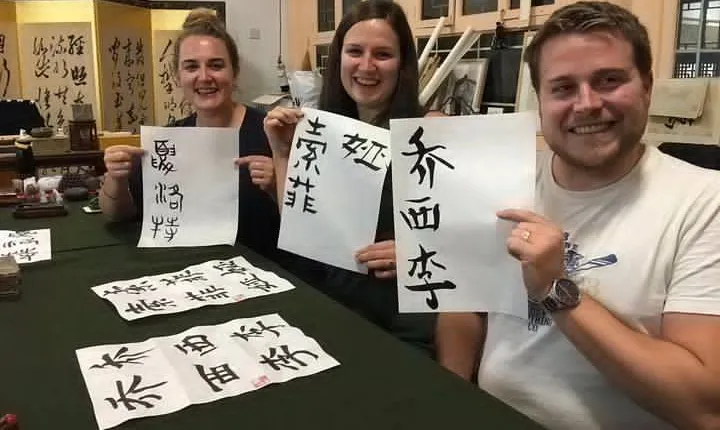 Beijing Private Culture Tour: Chinese Calligraphy Class and Mutianyu Great Wall with Cable Car Ride