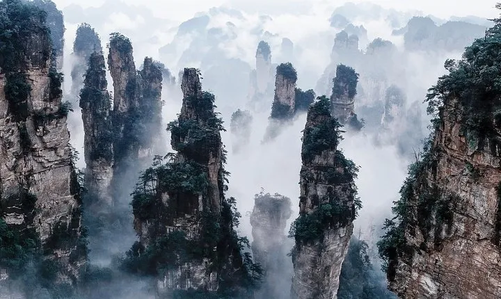 Zhangjiajie Private 5-Day Tour: Tianmen Mountain and Fenghuang County
