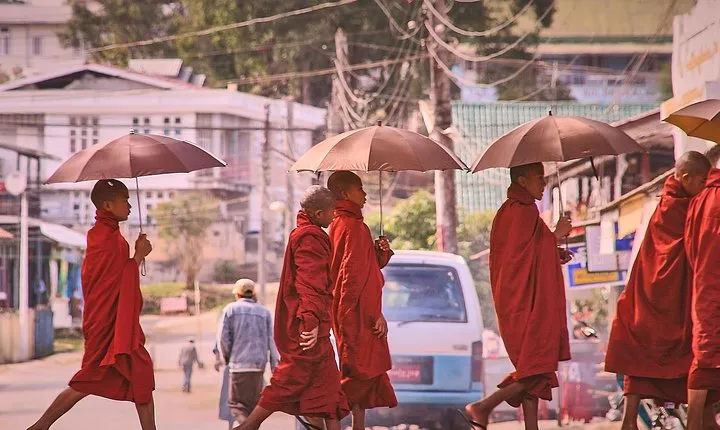Cultural Charm of Yangon: Full-day Sightseeing Tour