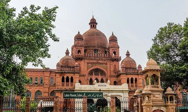 Full Day Private Guided Lahore Sightseeing Tour