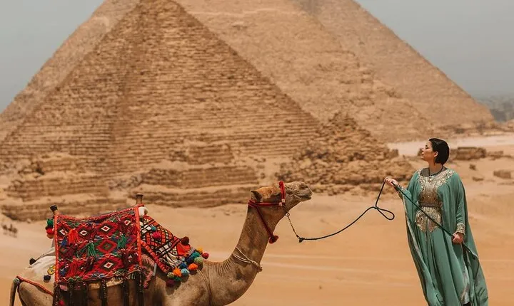 Giza Pyramids Sphinx Camel Ride Lunch with Camera Photographer