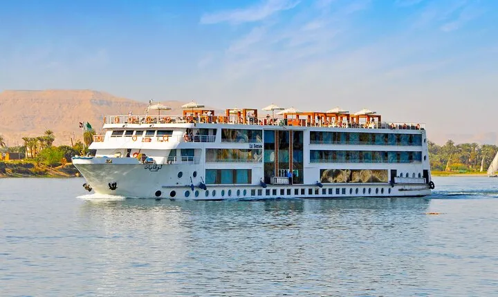 Luxury 5 Days Nile River Cruise from Luxor to Aswan with Guide
