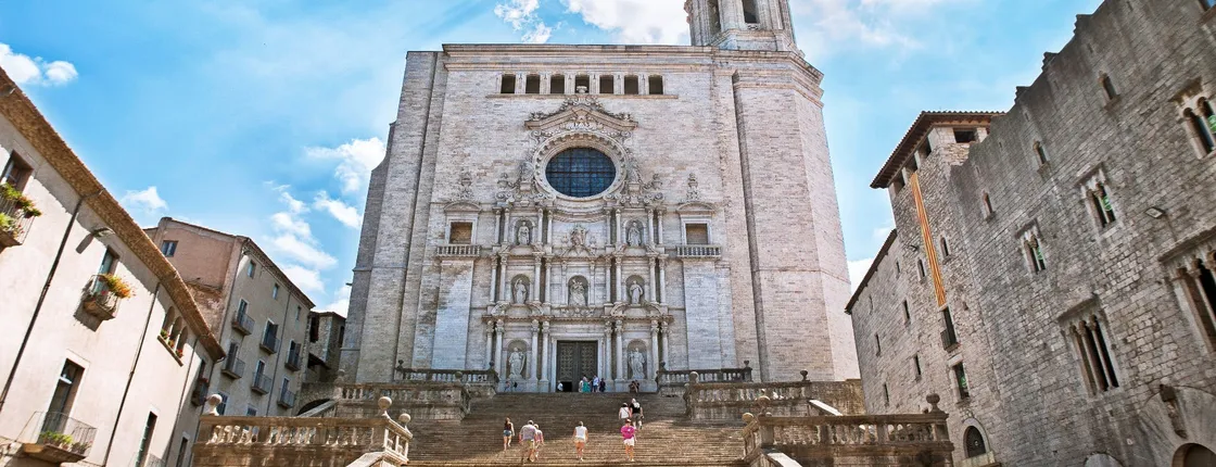 Girona and Dali Museum in Figueres private tour from Barcelona
