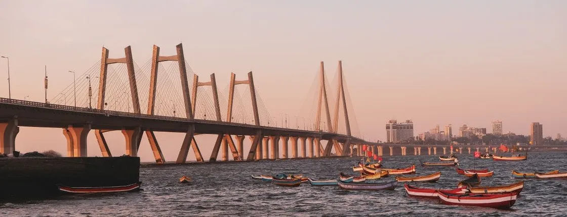 Half-day Worli village walk in Mumbai