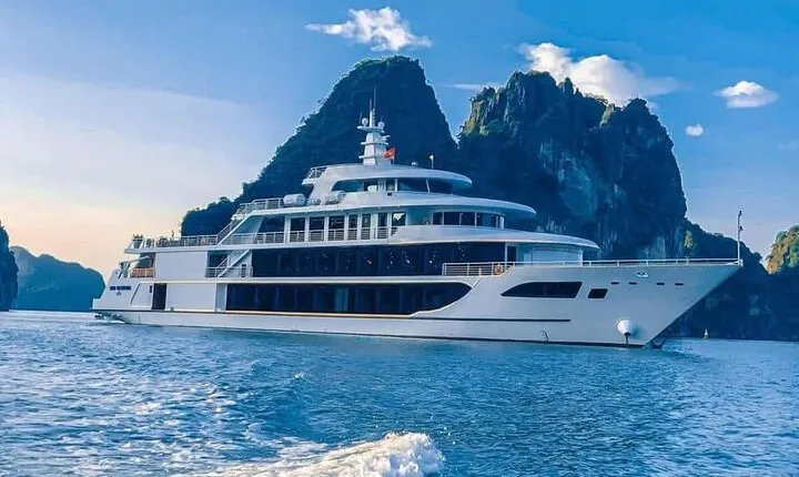 Halong Bay Day Tour with Sea Octopus 5 Star Cruise and Seafood