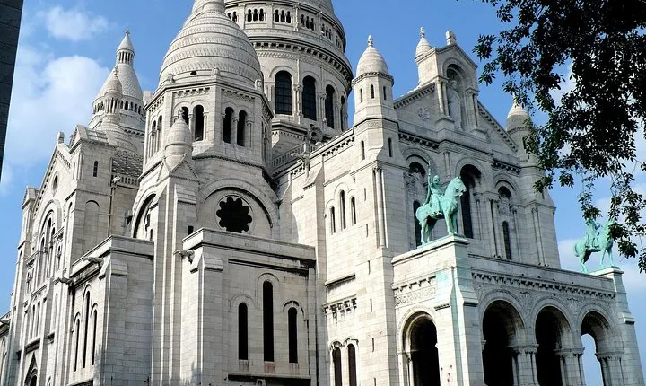 Escape game inside the Sacré-Coeur