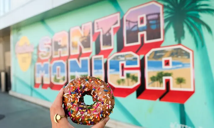 Santa Monica Delicious Donut Adventure & Walking Food Tour