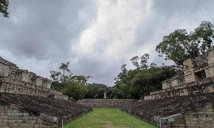 Full Day Tour : Copan Ruins an Amazing Mayan Site from San Salvador City