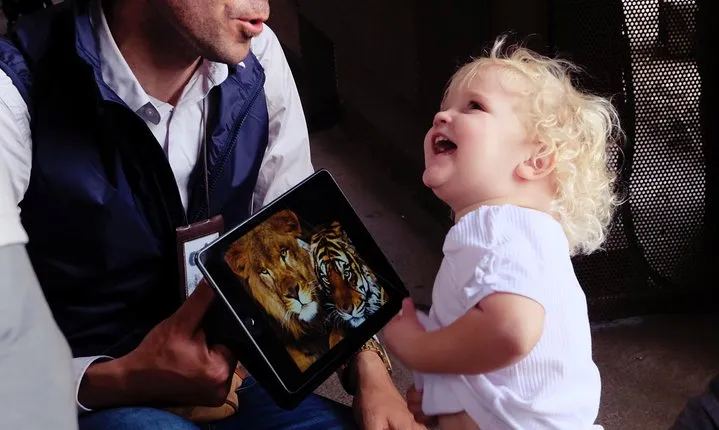 Guided Tour of the Colosseum and Roman Forums for Kids and Families with Marco