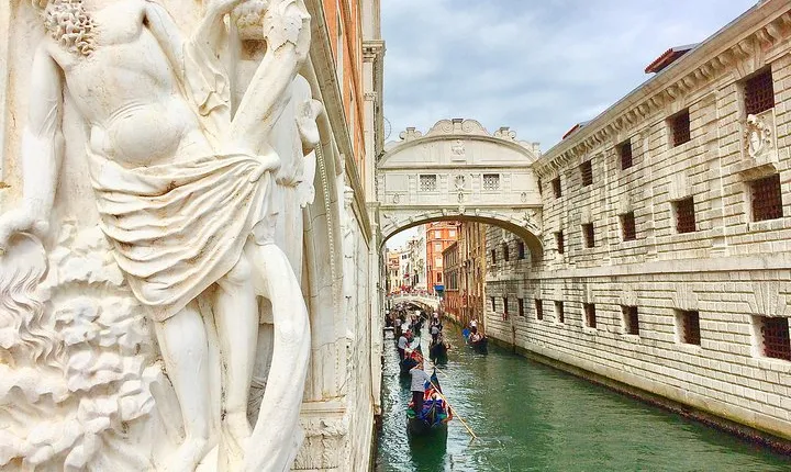 Ducal Venice, Historical Walking Tour & Skip the line Doge's Palace