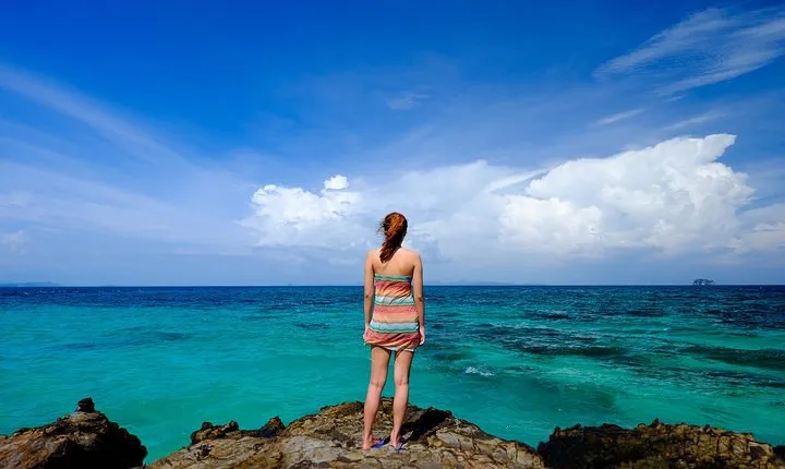Maiton Island Tour