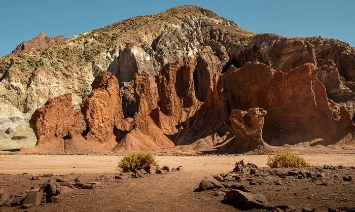 6-hour tour to Valle del Arcoíris