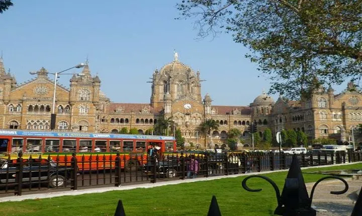 Private 8 Hours Mumbai City Sightseeing and Dharavi Slum Tour